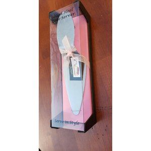 Wild Eye Designs High Heel Cake Server with Detachable Red Magnetic Heel NIB